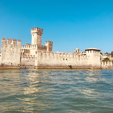 Piccolo Palazzo Vintage *